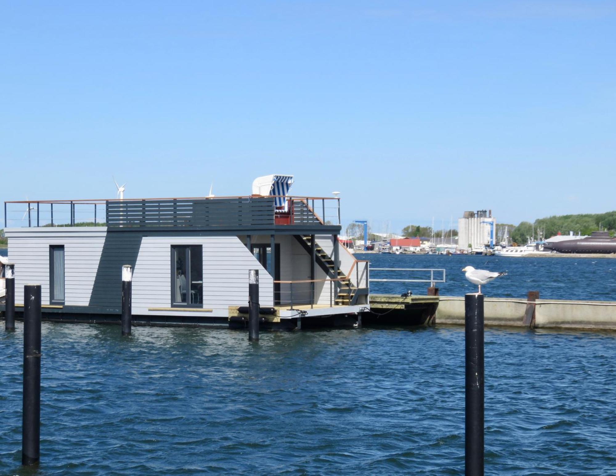 Hausboot Bali Ξενοδοχείο Φέμαρν Εξωτερικό φωτογραφία